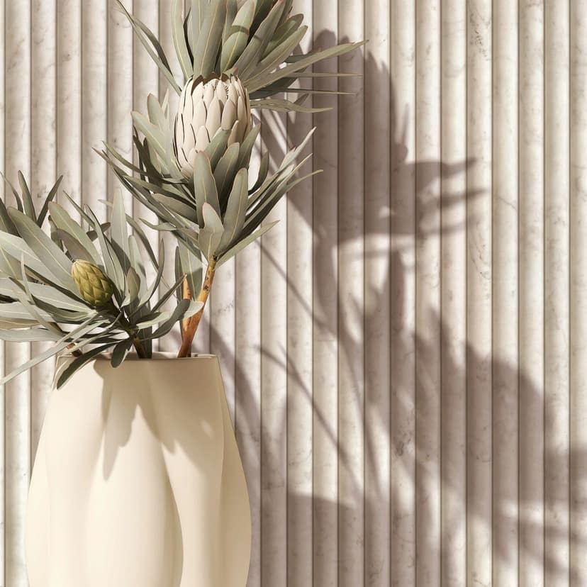 Non-woven tapet i beige marmor look stenpanel ränder klassiska