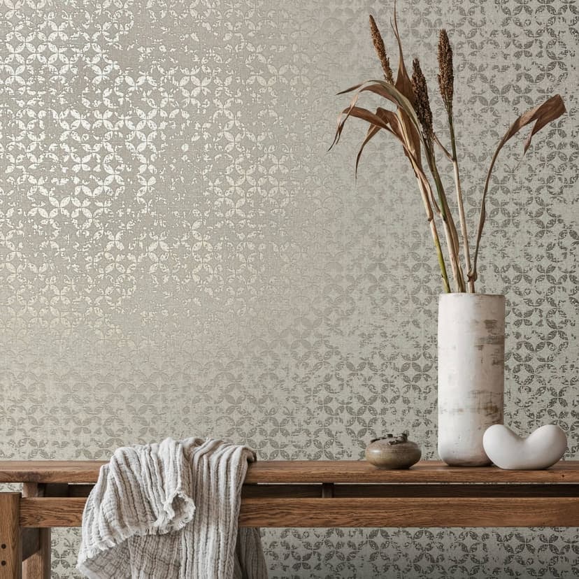 Non-woven tapet med stjärnor i ornamental stil grå grafik