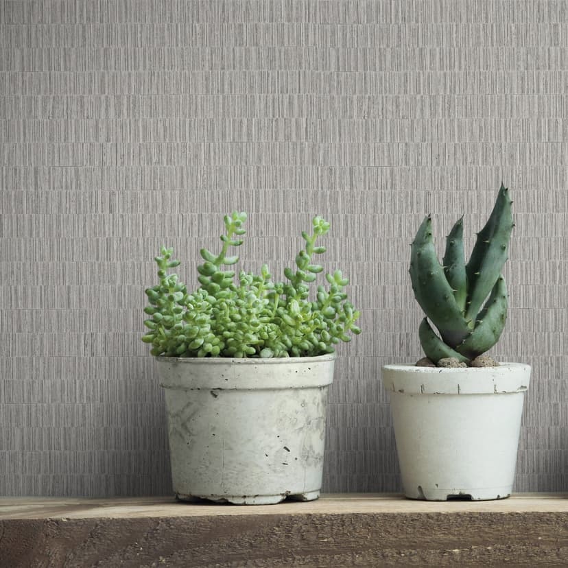 Non-woven tapet med strukturerat kakelmotiv grå textil look