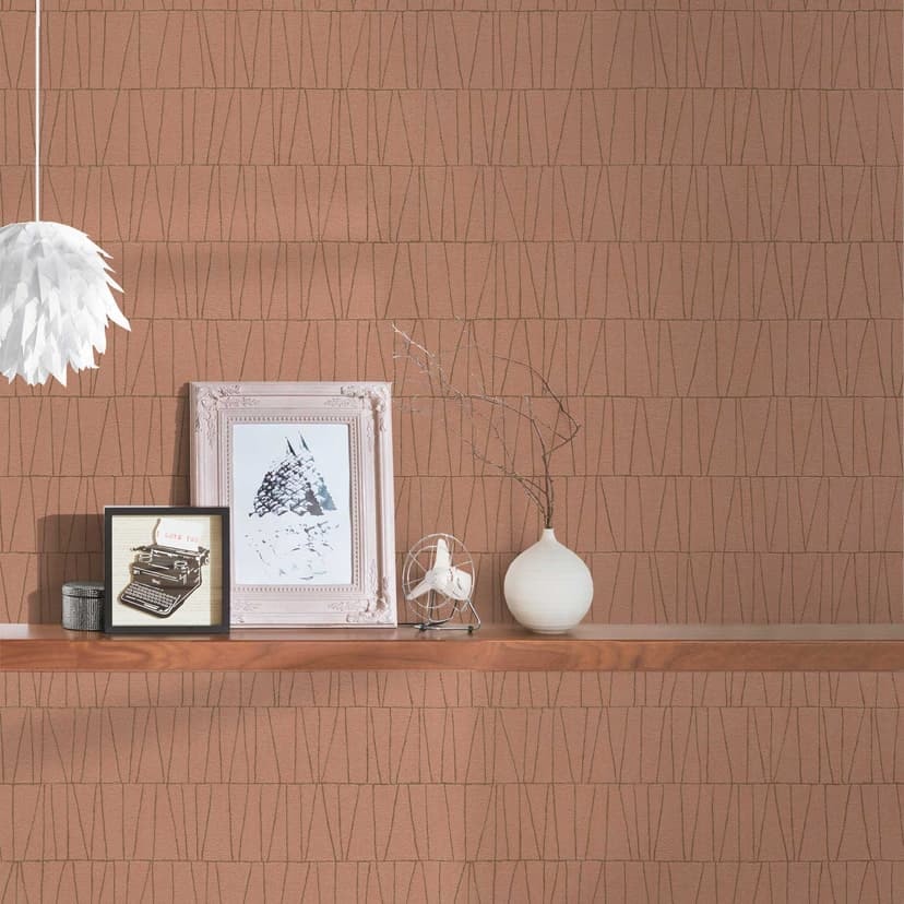 Grafisk tapet med linjemönster rosa guld - fodrad tapet med grafiskt mönster - non-woven tapet