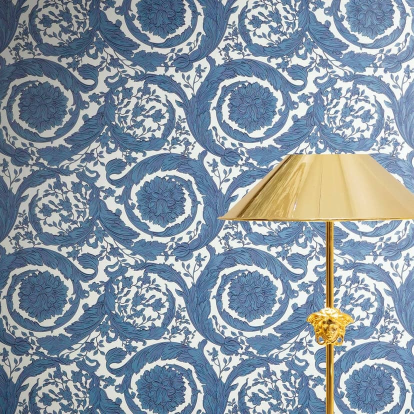 Versace Icke-vävd tapet Barocco Neo klassiska blommiga tendrils blå vit elegant