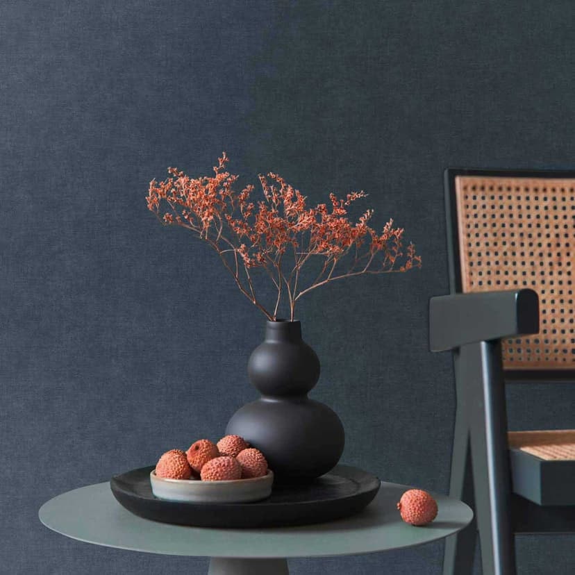 Strukturerad tapet med mörkblå textil look - Elegant Icke-vävd tapet - Modern väggdesign