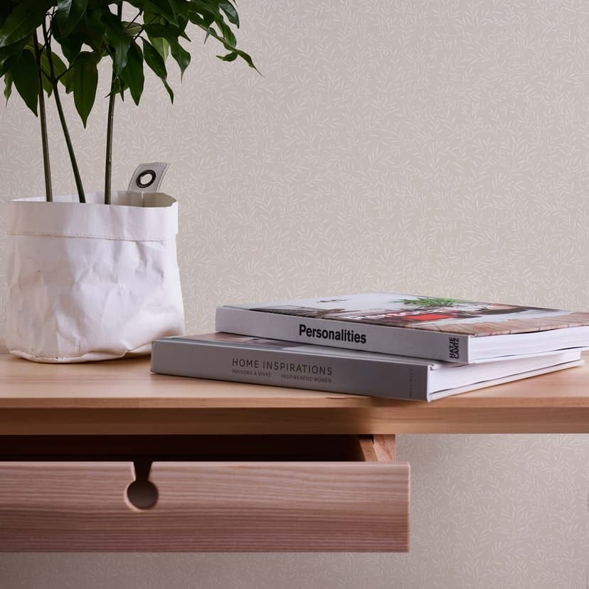 Blommig beige vit - non-woven tapet lantgård A.S. Création - matt och lätt strukturerad